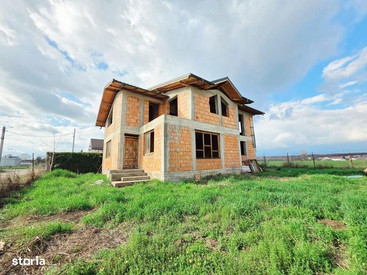 Vila P+1 la rosu, 5 camere, 143 mp utili, teren 450 mp, Cocosesti - 1