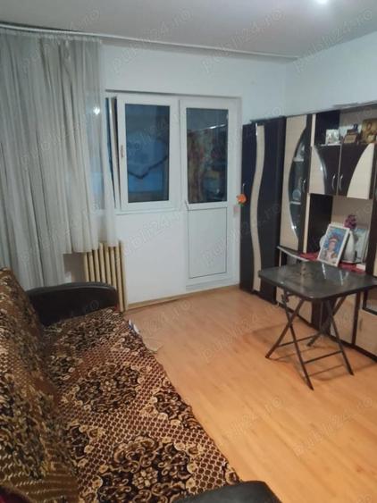 Vand apartament Malul Rosu - 2