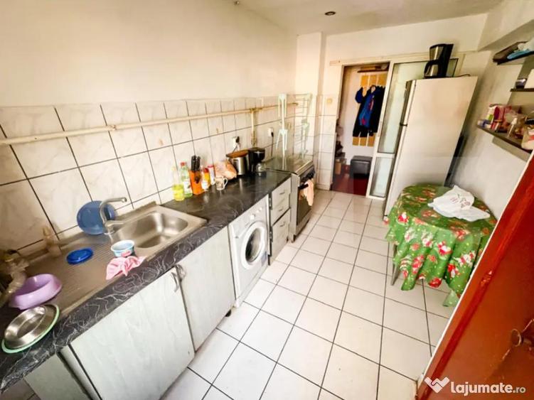 Apartament cu 4 camere, decomandat, zona Decebal - 5