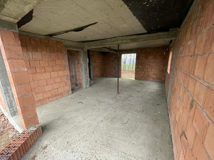 De vazare casă la roșu - 8