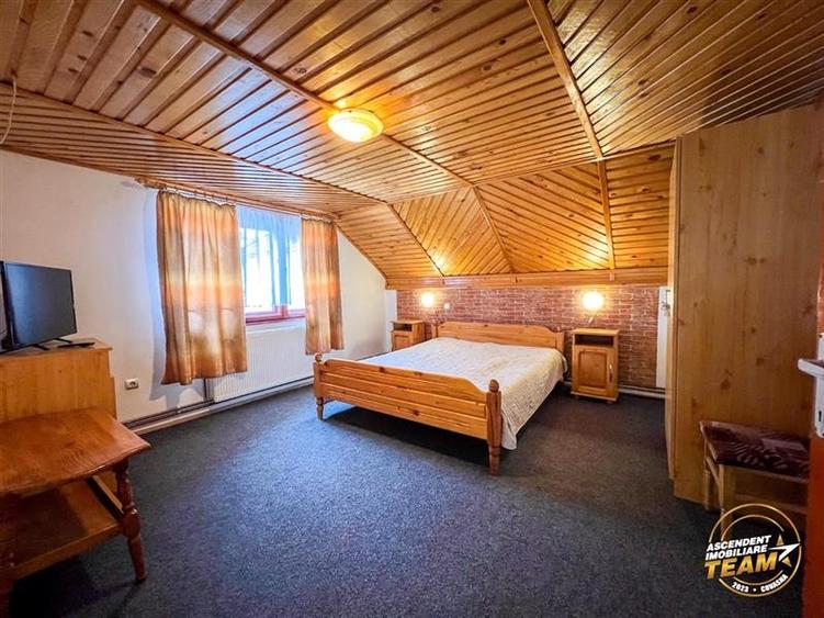 FILM! Pensiune in decor de poveste, loc de istorie si legenda, Moieciu de Jos, B - 4