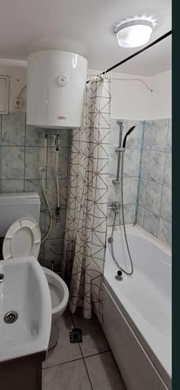 Garsoniera- Tractorul - langa Coresi Mall - 6