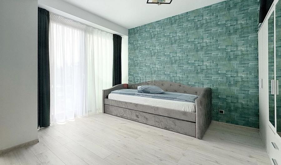 Terase generoase cu vederea spre padure - 3