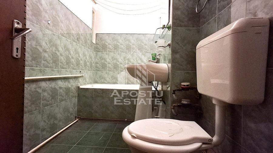 Apartament spatios, cu 2 camere decomandat - 11