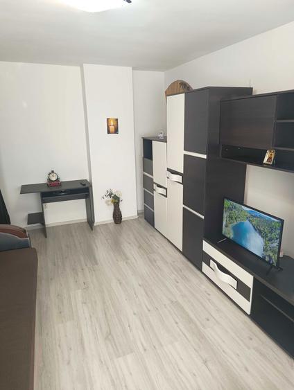 VAND APARTAMENT 1 CAMERA, comision 0%. - 2