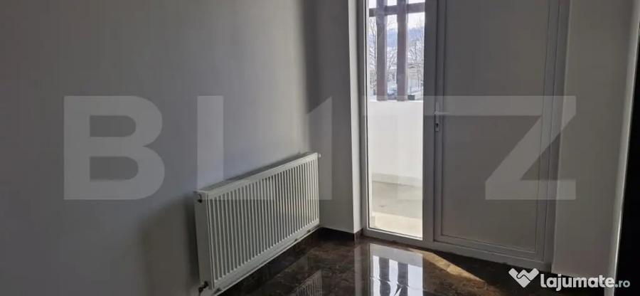 Spațiu comercial, de 300 mp, în Central