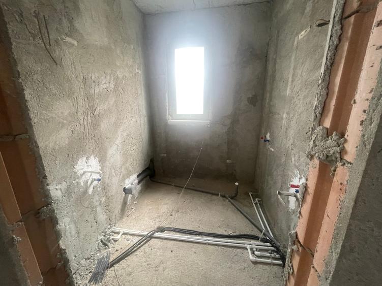 Complex nou 4 case P+1+M.5 cam.Util 175mp.Teren 253mp - 18