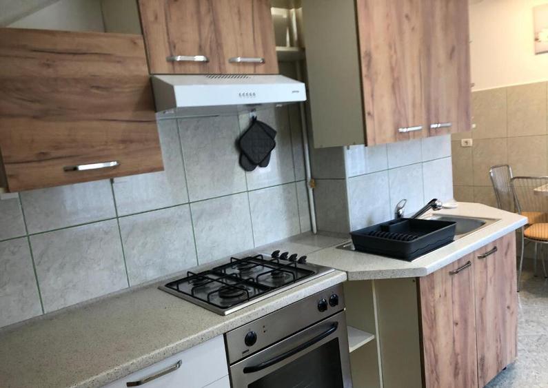 Apartament cu 3 camere, decomandat - zona Centru Civic - 10