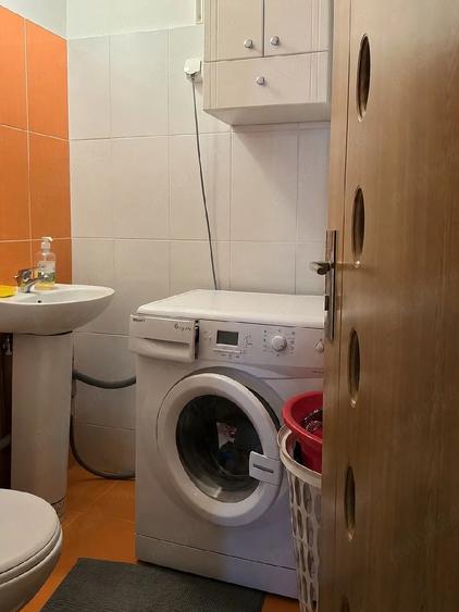 Apartament cu 3 camere decomandat în Cantacuzino