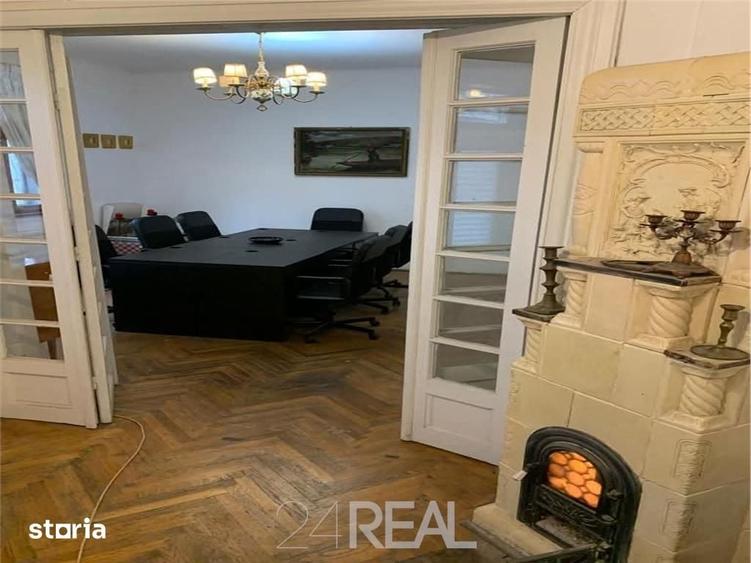 Casă cu 8 camere cu Teren 170 Mp în Timpuri Noi