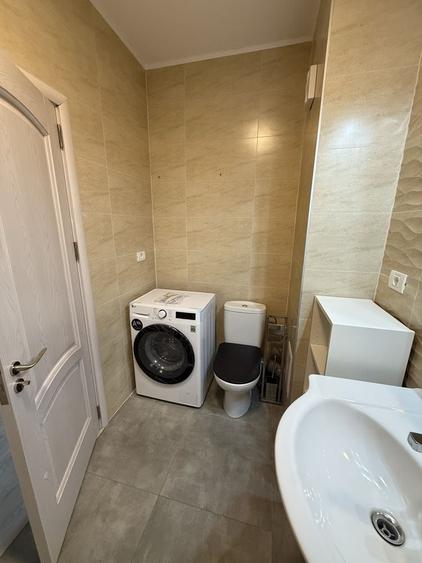 Apartament cu 3 camere decomandat în Satu Nou