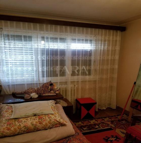 Apartament cu 4 camere decomandat, mobilat în Mănăștur