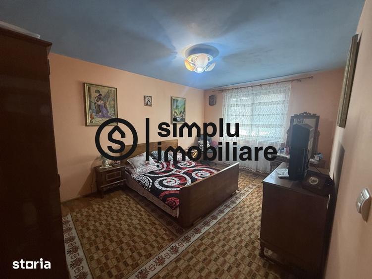 Casă cu 6 camere cu Teren 372 Mp în Bariera Vâlcii
