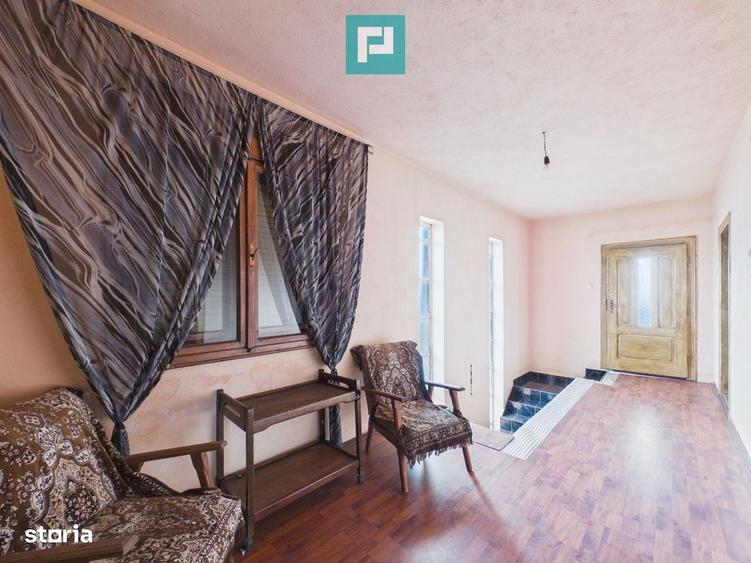 Casă cu 4 camere cu Teren 1368 Mp în Central