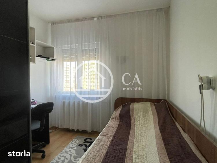 Apartament cu 3 camere semidecomandat în Nufărul