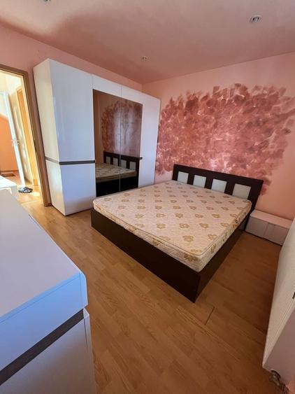 Apartament cu 2 camere decomandat în Micești