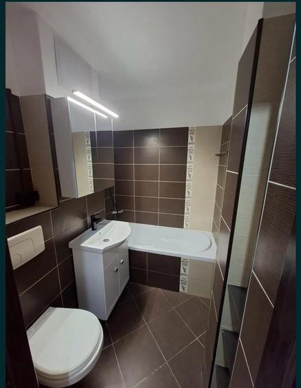 Apartament cu 2 camere decomandat în Lacul Tei