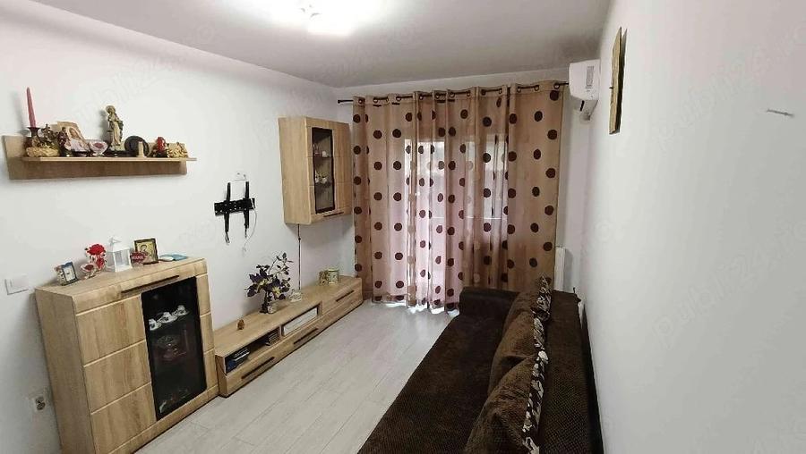 Apartament cu 2 camere decomandat în Exterior Vest