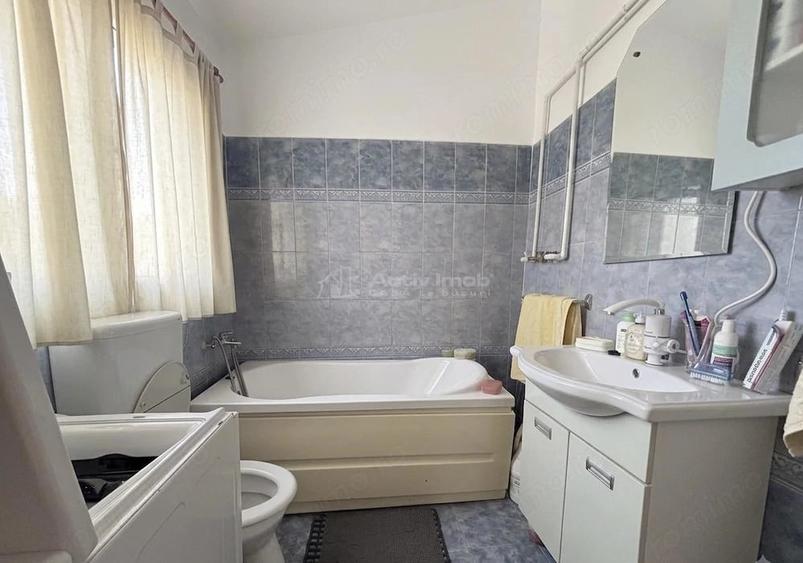 Casă cu 4 camere cu Teren 1439 Mp în Dealuri Oradea