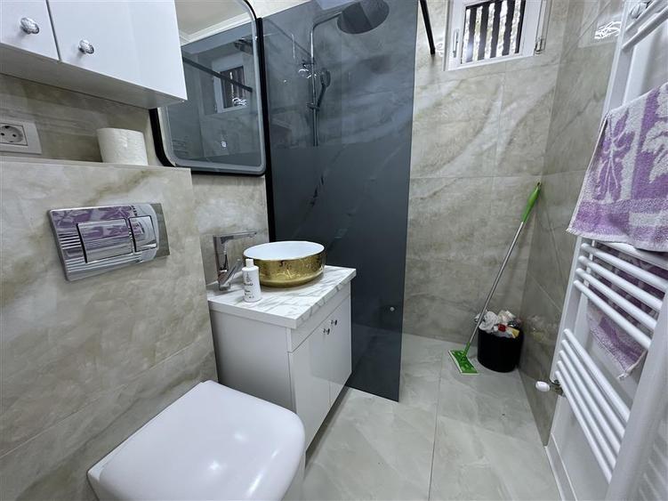 Apartament cu 2 camere semidecomandat în Podgoria