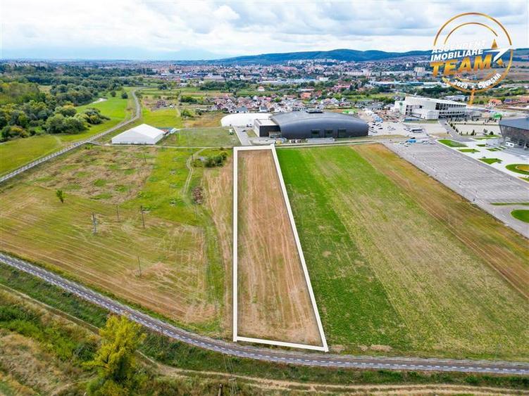 Teren Construcții extravilan de 9675 mp, în Nord