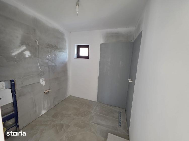 Casă cu 2 camere cu Teren 450 Mp în Cetate