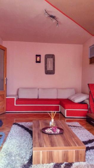 Apartament cu 2 camere decomandat în Vasile Aaron