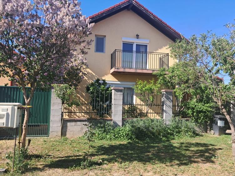 Casă individuală cu 4 camere cu Teren 250 Mp în Giroc