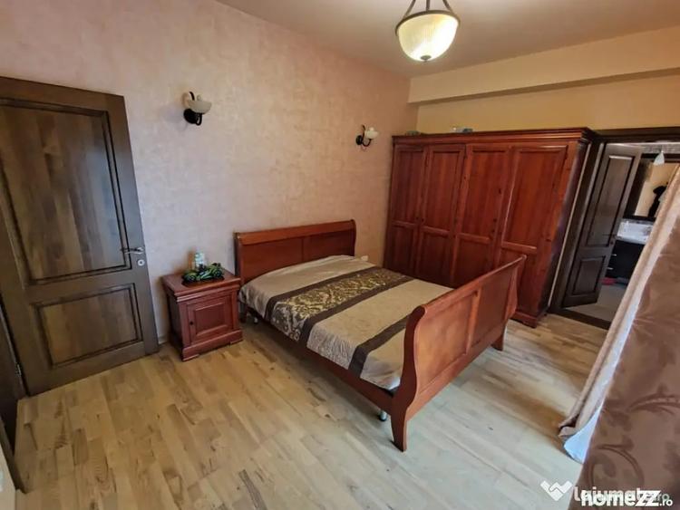Apartament cu 3 camere semidecomandat în Ultracentral