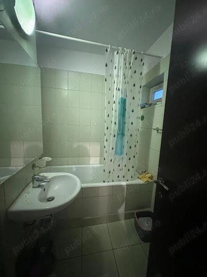 Apartament cu 3 camere decomandat, mobilat în Brâncoveanu