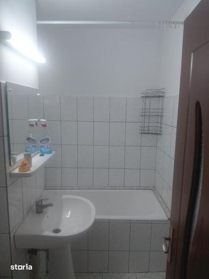 Apartament cu 2 camere decomandat în Negru Vodă