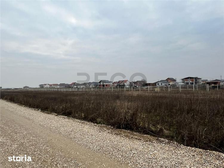 Teren de 500 mp, în Sânmartin