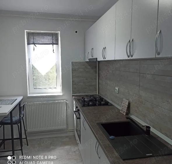 Apartament cu 2 camere semidecomandat, mobilat în Tomis II