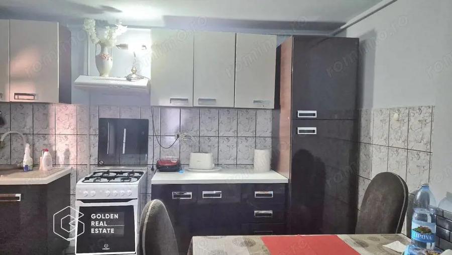 Casa spatiosa cu 5 camere, garaj si gradina, zona Gradiste - 6
