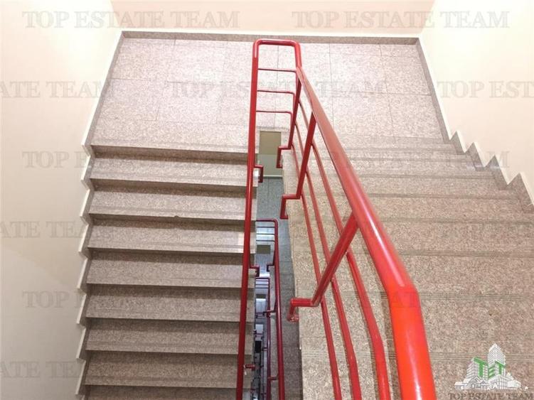 Super apartament cochet din 2008 cu 3 cam. si balcon plus loc de parcare, avand - 17