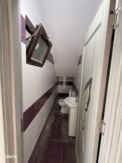 Casa la rosu de vanzare in Magura - 8