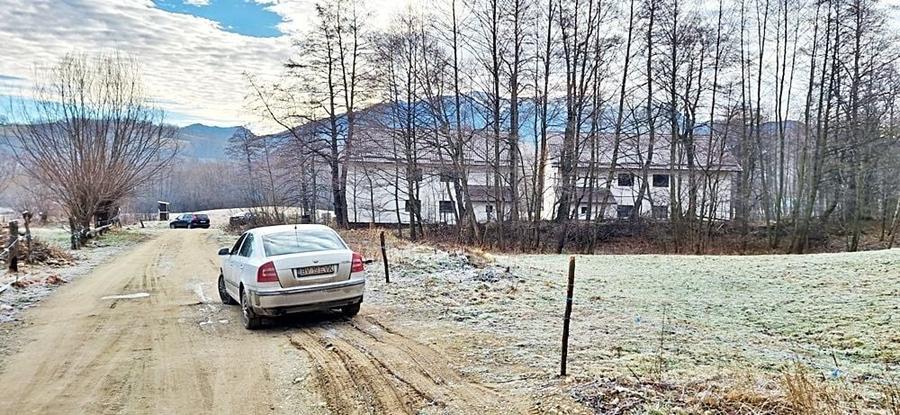 Bran -Predelut, teren intravilan de 1820mp, 29 euro/mp - 6