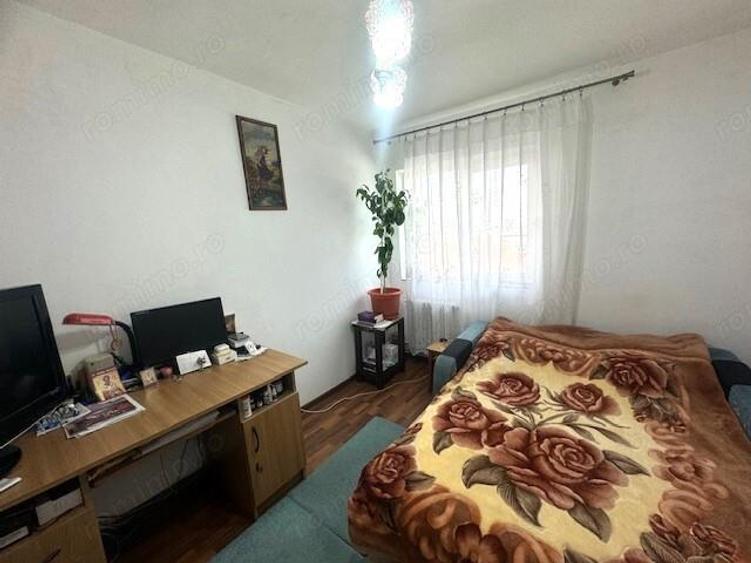 Apartament 3 camere decomandat zona Zahana - 10