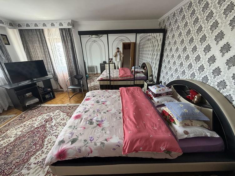 VAND CASA CU GRADINA proprietate deosebiata | 1414 mp teren - 2