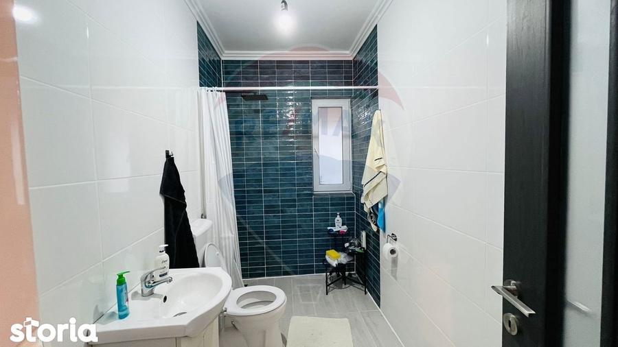 Casa / Vila cu 4 camere de vanzare - 4