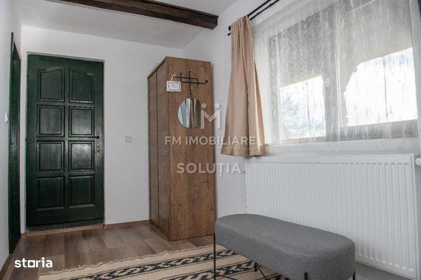 Pensiune agroturistica: 3 case tradi?ionale + teren in Dese?ti - 3