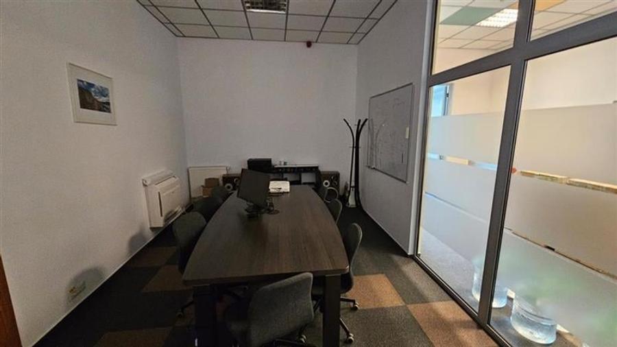 Birouri de inchiriat in cladirea Tati Center 2 - Parter 297,25 mp - 6