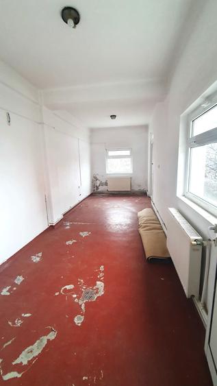 Spatii comerciale de inchiriat Zona Pietei Municipiului Dragasani - 8