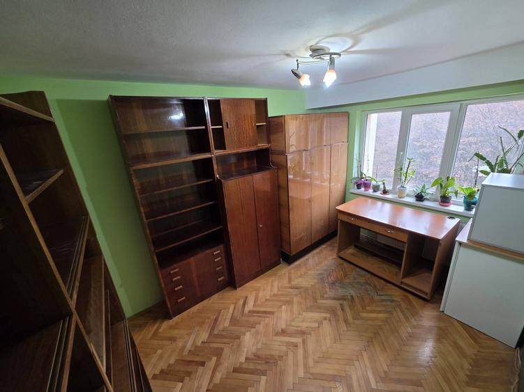 Inchiriez apartament complet mobilat ?i utilat - 2