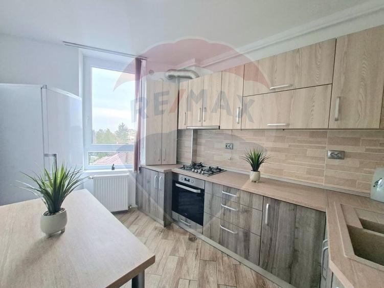 Apartament 2 camere de închiriat – Bloc Via Romana, etaj 2 - 1