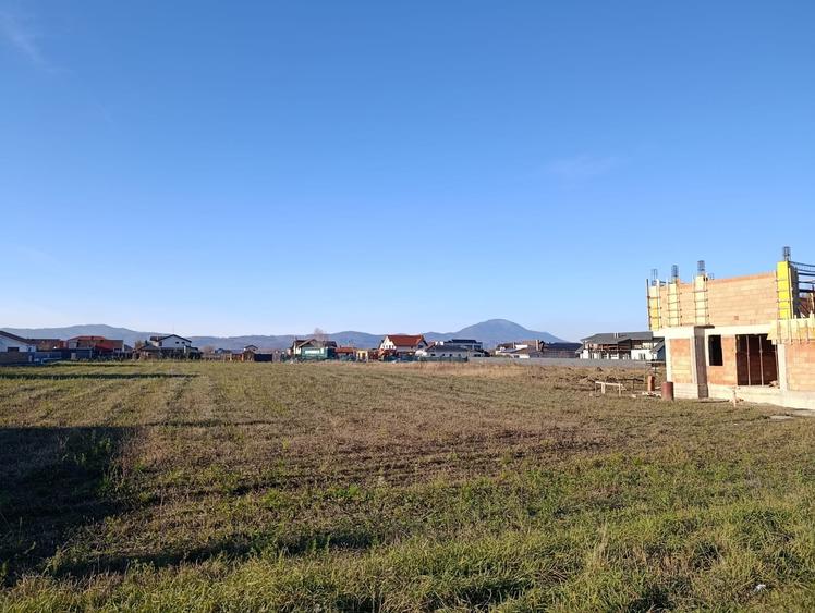 Teren intravilan  – 1.000 mp – Cristian,Jud Brasov , str. Preot Virgil - 9