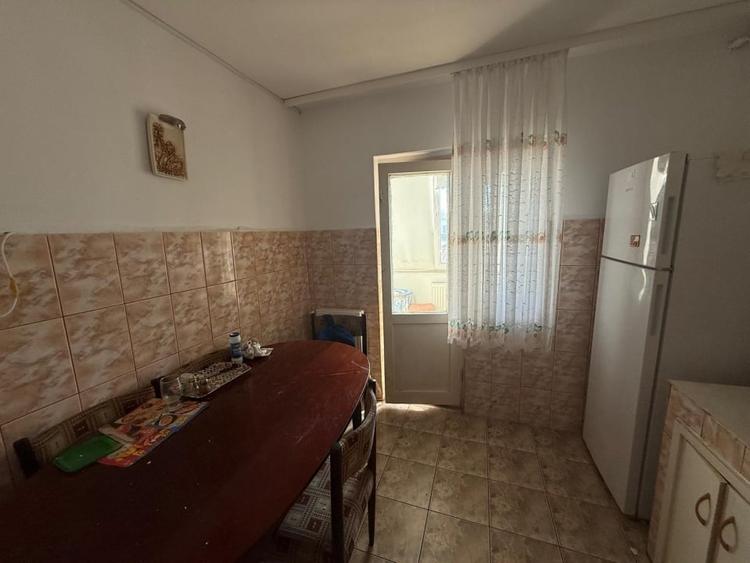 Poarta 6 -apartament 2 camere decomandat cf1 - 4