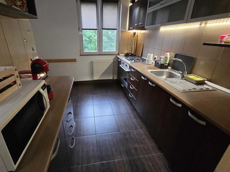 Proprietar Inchiriez apartament cu 3 camere, Sector 4 (Brancoveanu) Loc de parcare inclus - 8