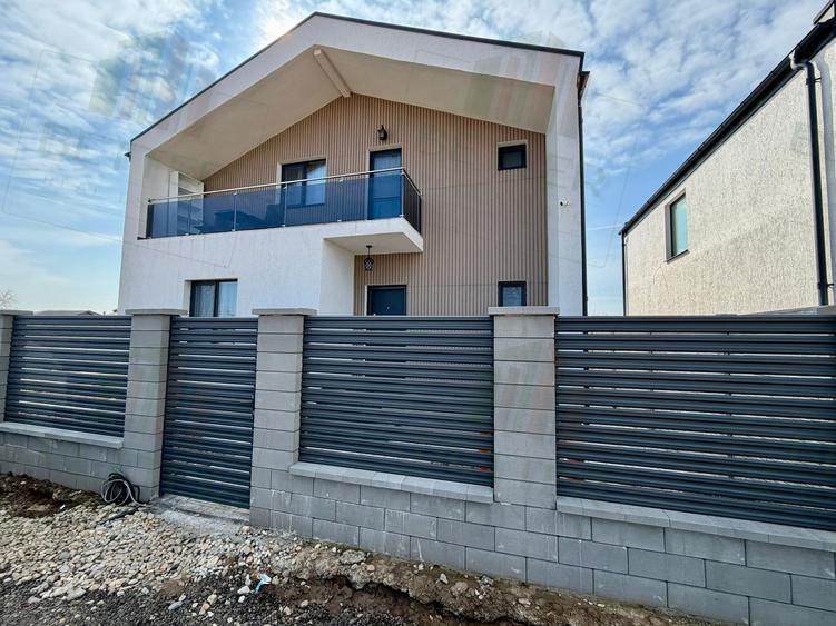 Casă individuală de vânzare - curte 320 mp - mansardă la alegere - 1