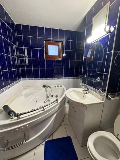 Inchiriez 1 camera intr-un ap cu 4 camere decomandate. Marasti - 8